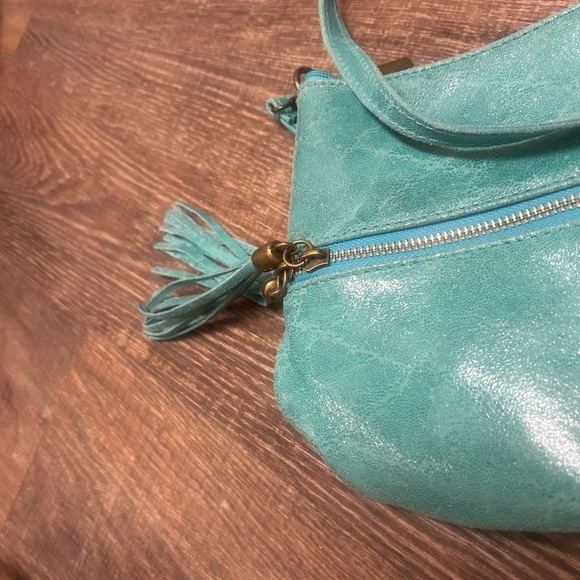 Borse in Pelle small Aqua Shoulder Bag never worn cracked bright waxed leather - Picture 13 of 16